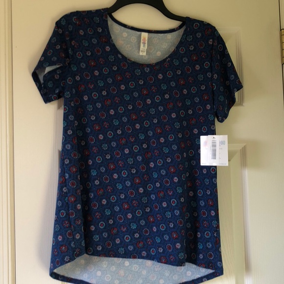 NWT- LuLaRoe Classic Tee - Picture 1 of 5